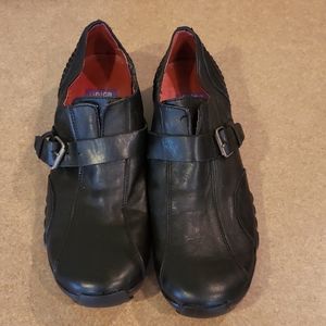 Unica black leather loafers